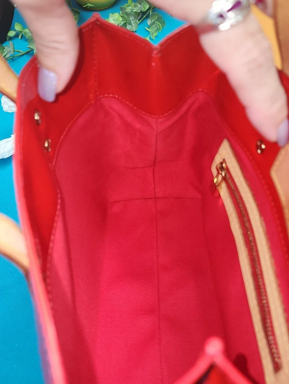 Authentic Louis Vuitton Vernis Reade PM Rouge W/ Box, Dust Bag & LV P.O.P